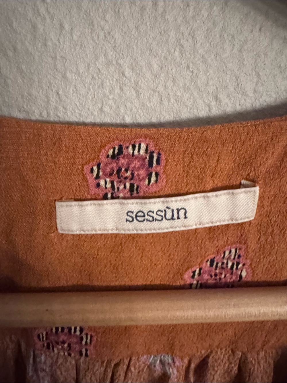 SESSUN Button Front Midi Dress - Picture 4 of 7